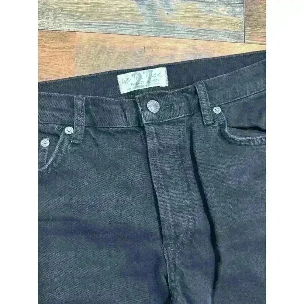 FREE‎ PEOPLE Maggie Mid Rise Straight -Leg Jeans In Washed Black SIZE 27